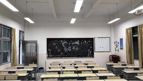 剖析全國教室照明現(xiàn)狀，規(guī)范教室照明，華輝在行動